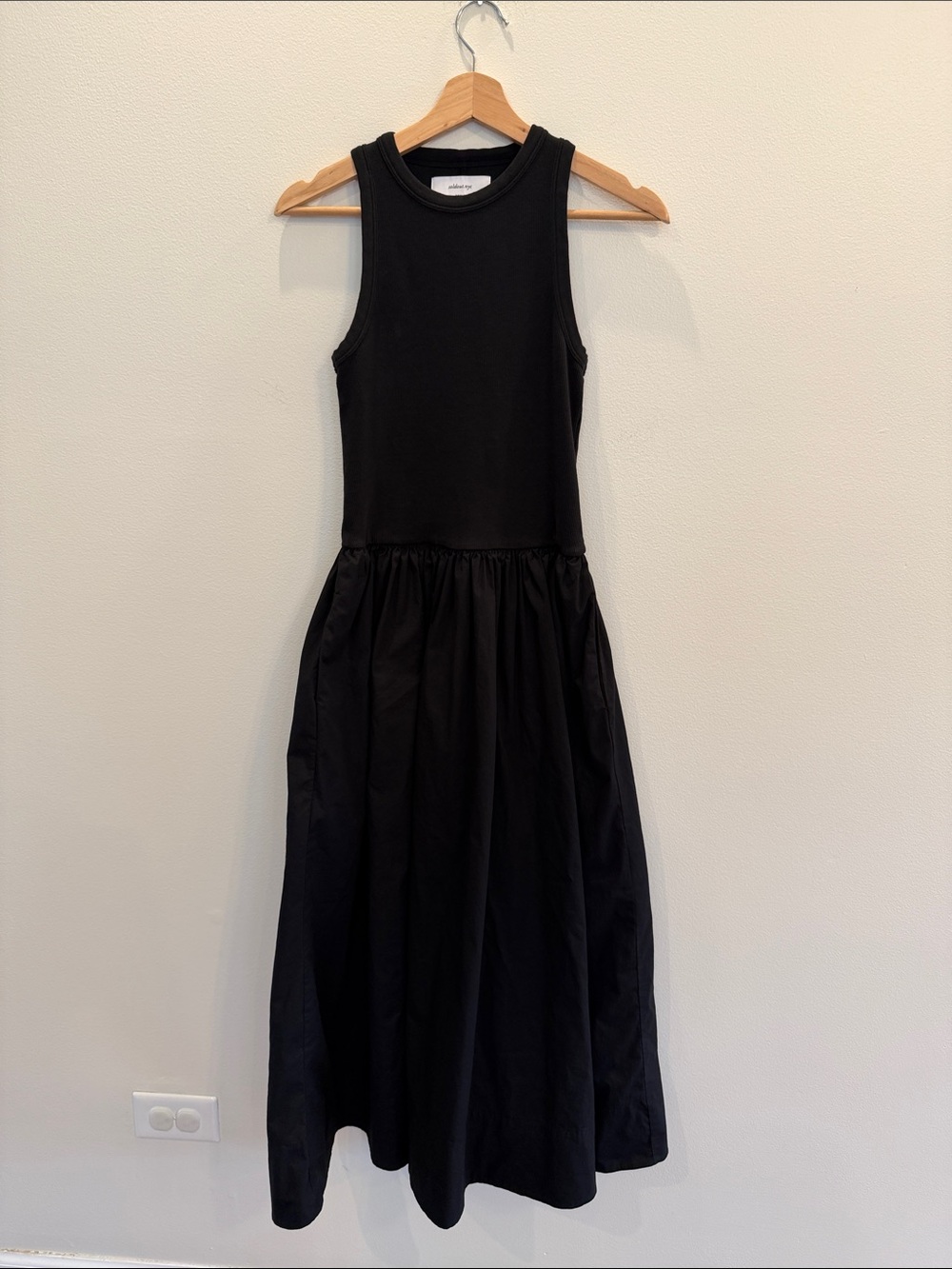 Soldout. NYC The RSVP Dress in Black Sleeveless Maxi Dress with Gathered Skirt - Picture 2 of 7